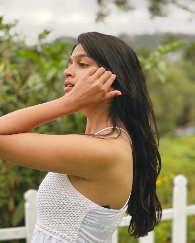 ananthika-sanilkumar-photoshoot-gallery-images-14